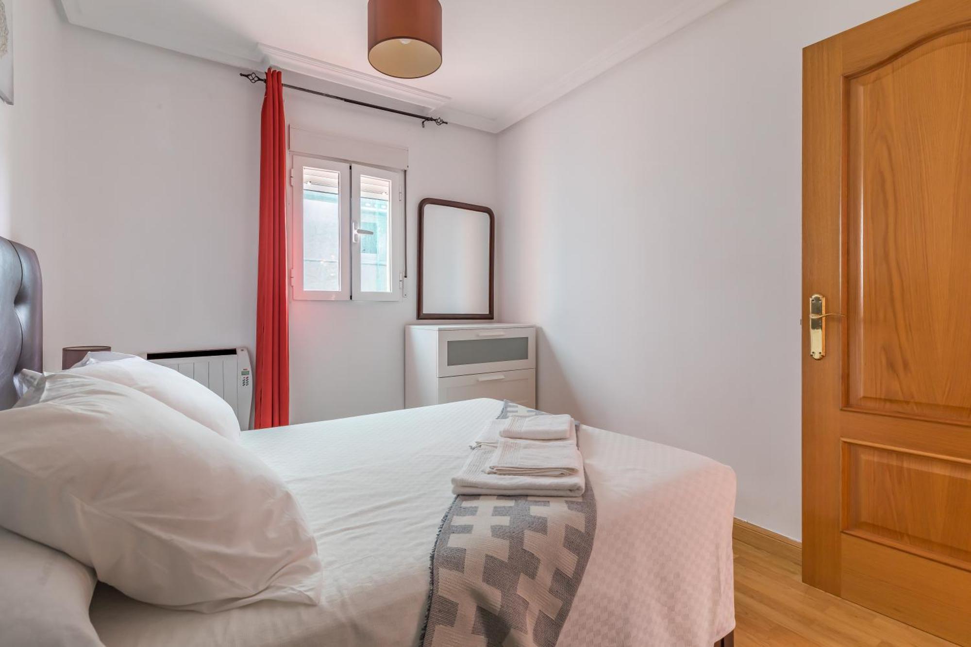 Apartamento Confortable Y Funcional En Vallecas Madrid Buitenkant foto